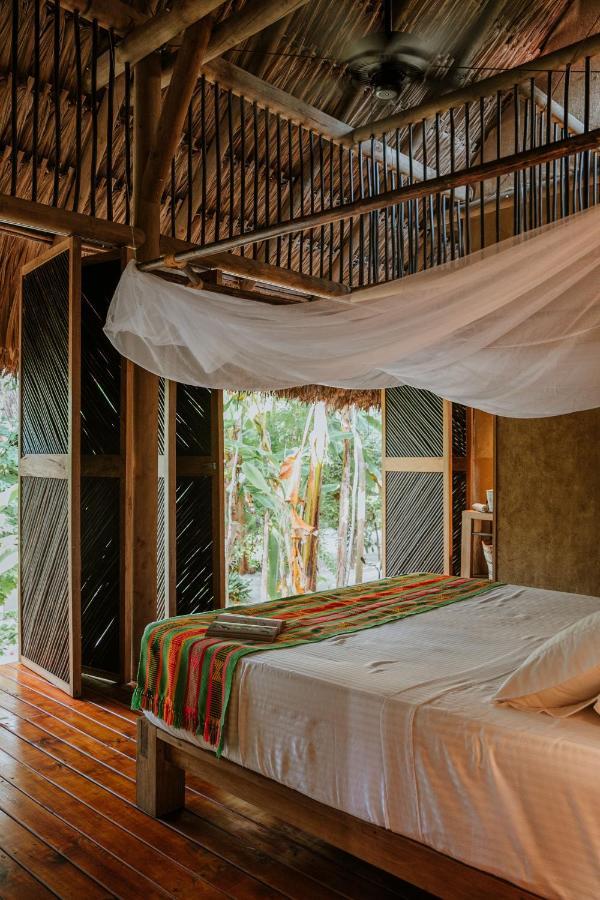 Dos Aguas Lodge Rincón エクステリア 写真