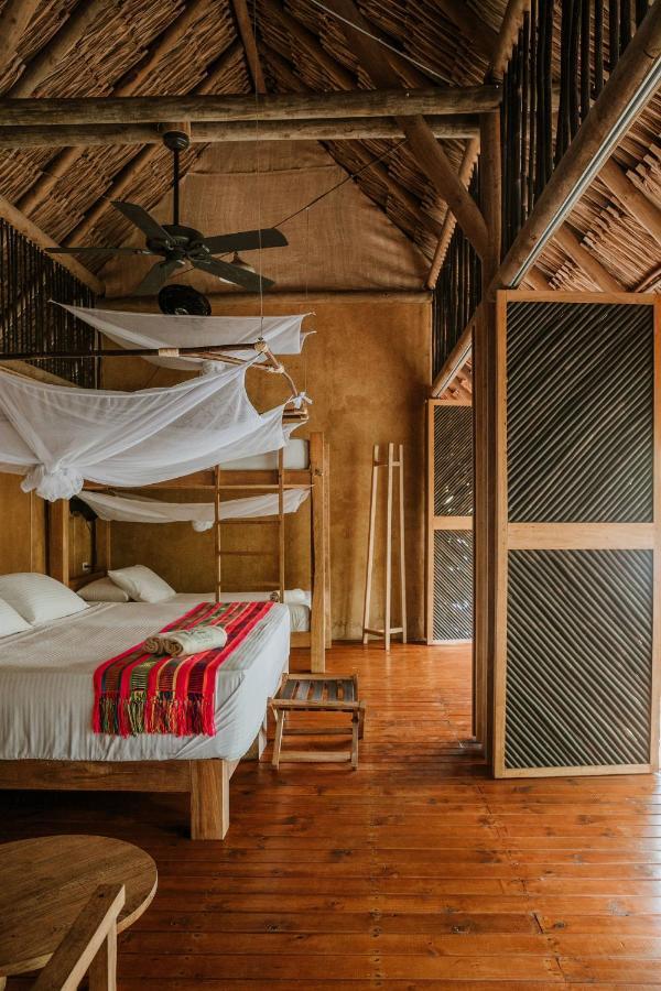 Dos Aguas Lodge Rincón エクステリア 写真