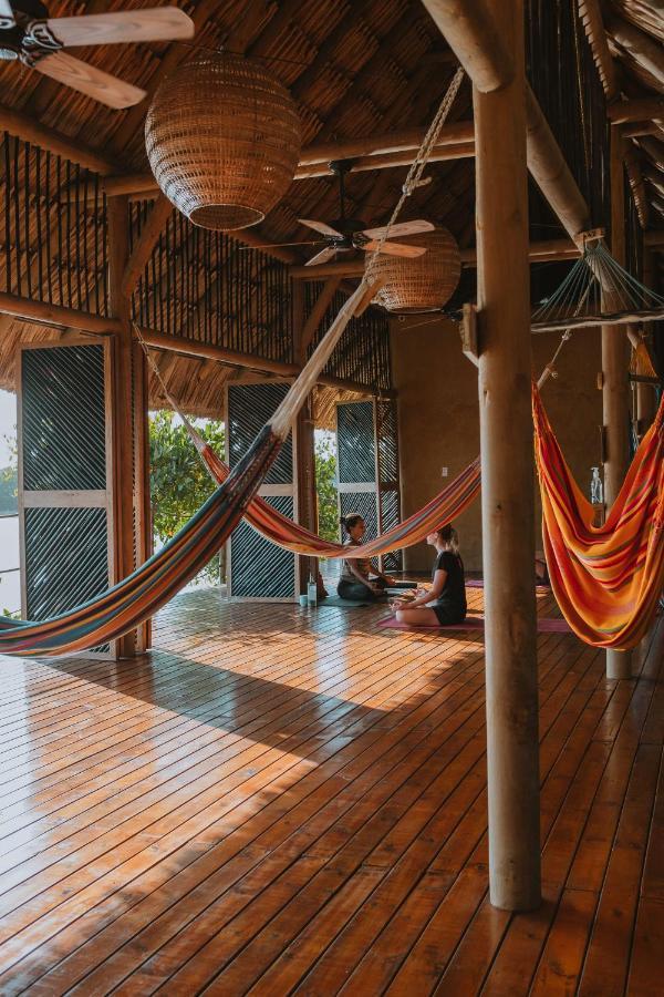 Dos Aguas Lodge Rincón エクステリア 写真