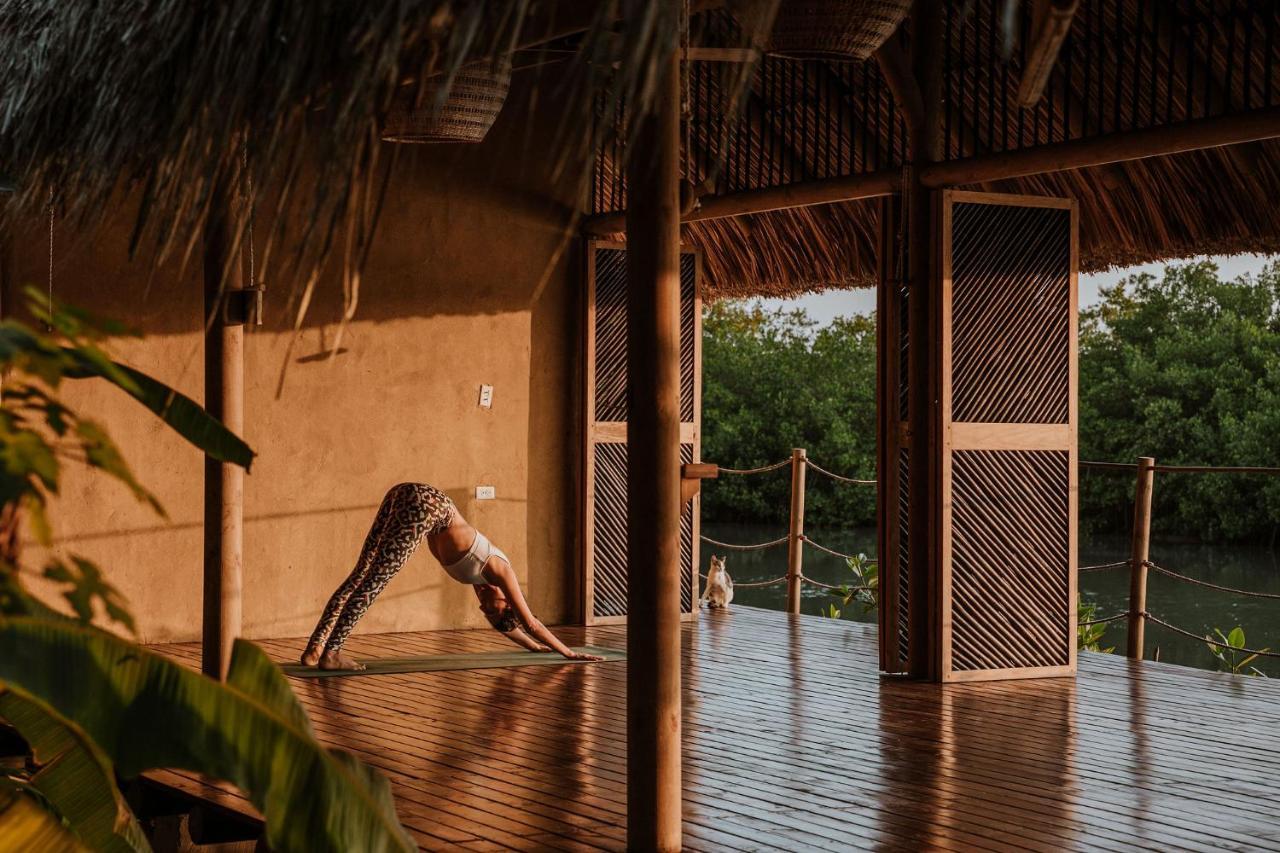 Dos Aguas Lodge Rincón エクステリア 写真