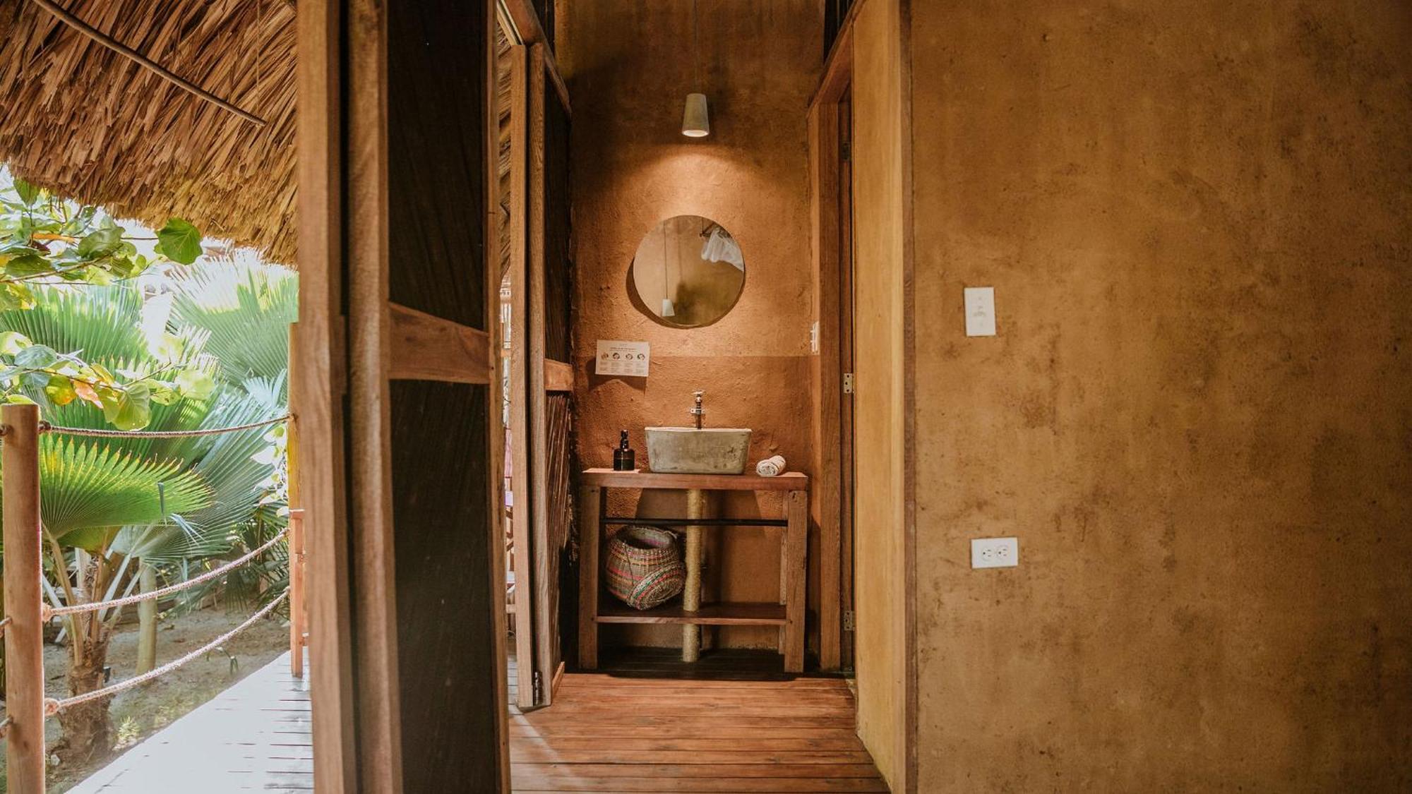 Dos Aguas Lodge Rincón エクステリア 写真