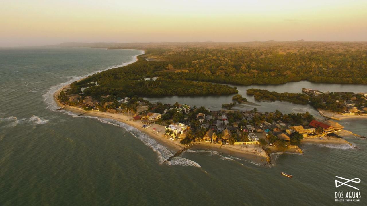 Dos Aguas Lodge Rincón エクステリア 写真