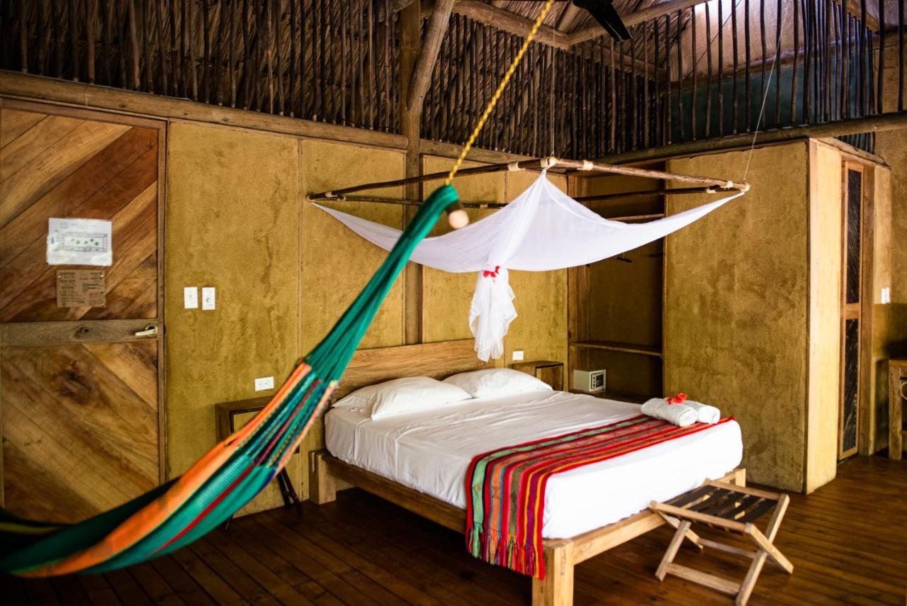 Dos Aguas Lodge Rincón エクステリア 写真